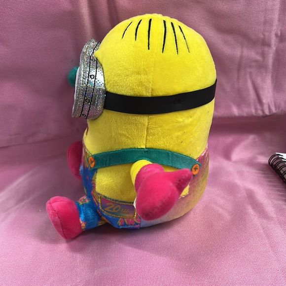 USJ Limited Minion Plush 20th Anniversary NO LIMIT! JP Original VHTF Item. NWOT - Picture 2 of 7